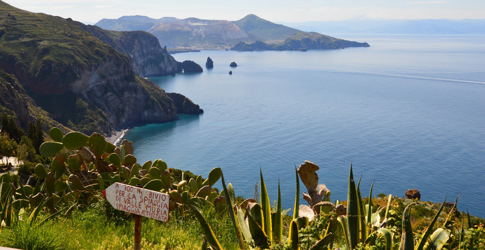 Mari del Sud Resort Isole Eolie Escursione Lipari beach e Salina